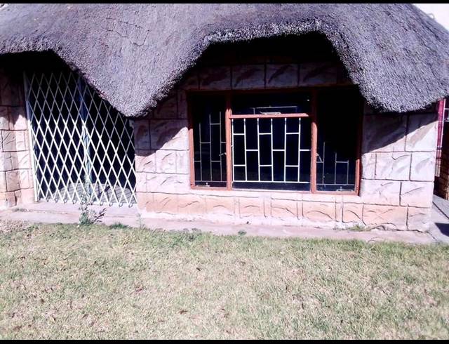 3 BEDROOM PROPERTY TO RENT IN RANDLESPARK